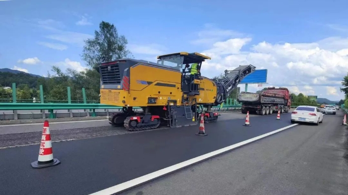 精彩绽放！pp电子两米铣刨机天下高速踔厉风发