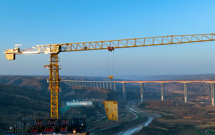 群塔架飞虹 | 黄土高原崛起的“pp电子金”