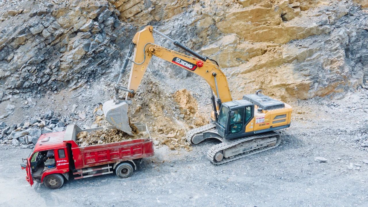 pp电子XE380G PRO：掘金王者，，，，，，，，超能装