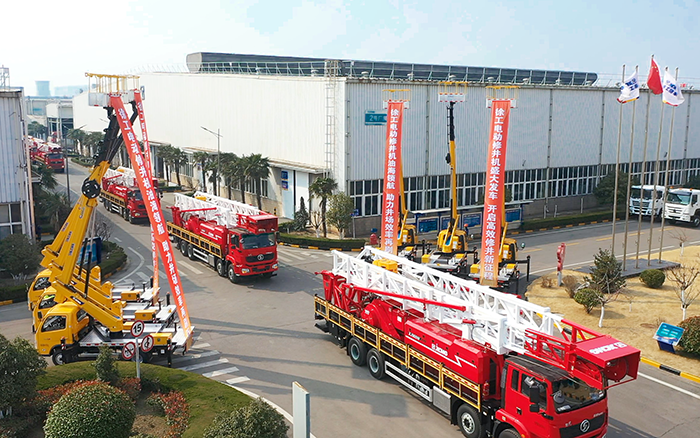 绿色修井效率再刷新，，，，，，，pp电子电动修井机批量发车