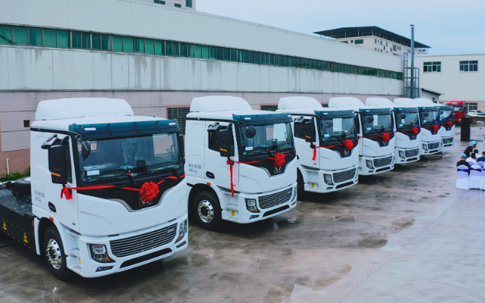 预见“梅”好！百台pp电子底置充电牵引车奔赴广东梅州