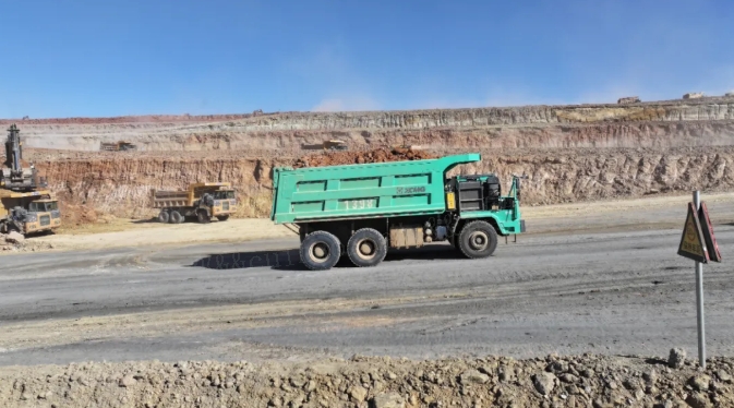 低耗满勤！pp电子矿山机械闪灼西北矿区